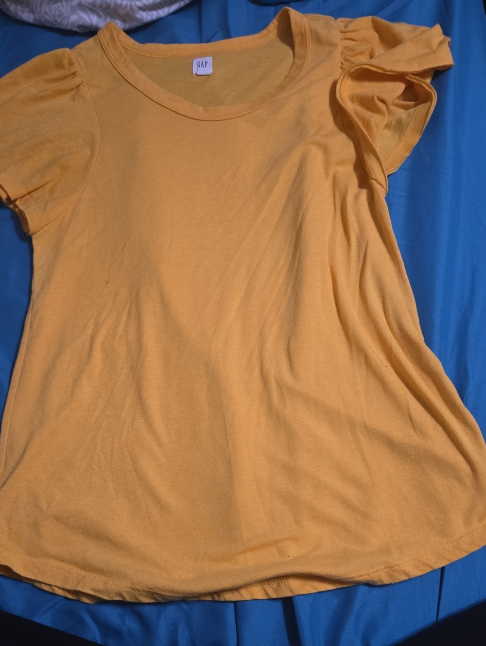 GAP Yellow Flutter Sleeve Short Sleeve Tee